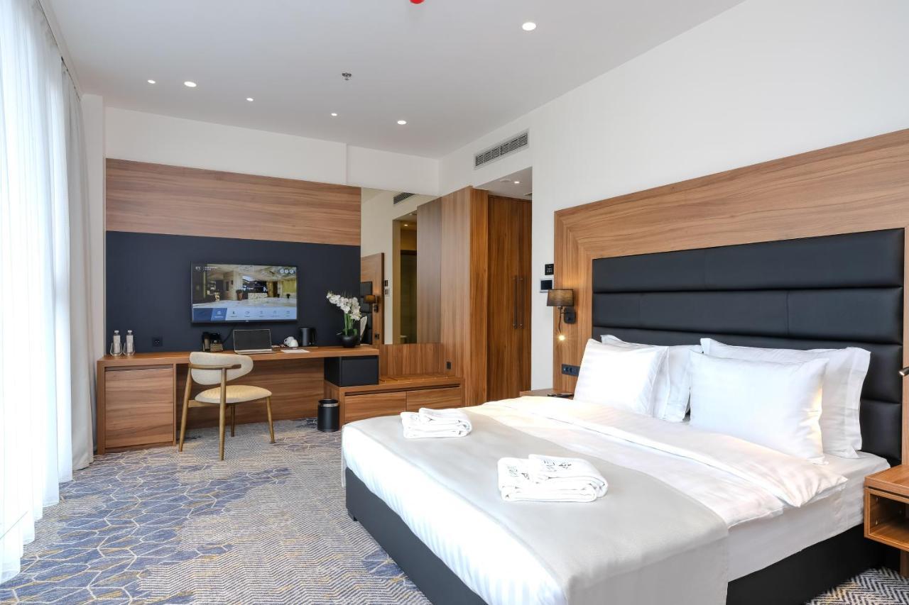 Hotel Vema Visoko Ngoại thất bức ảnh