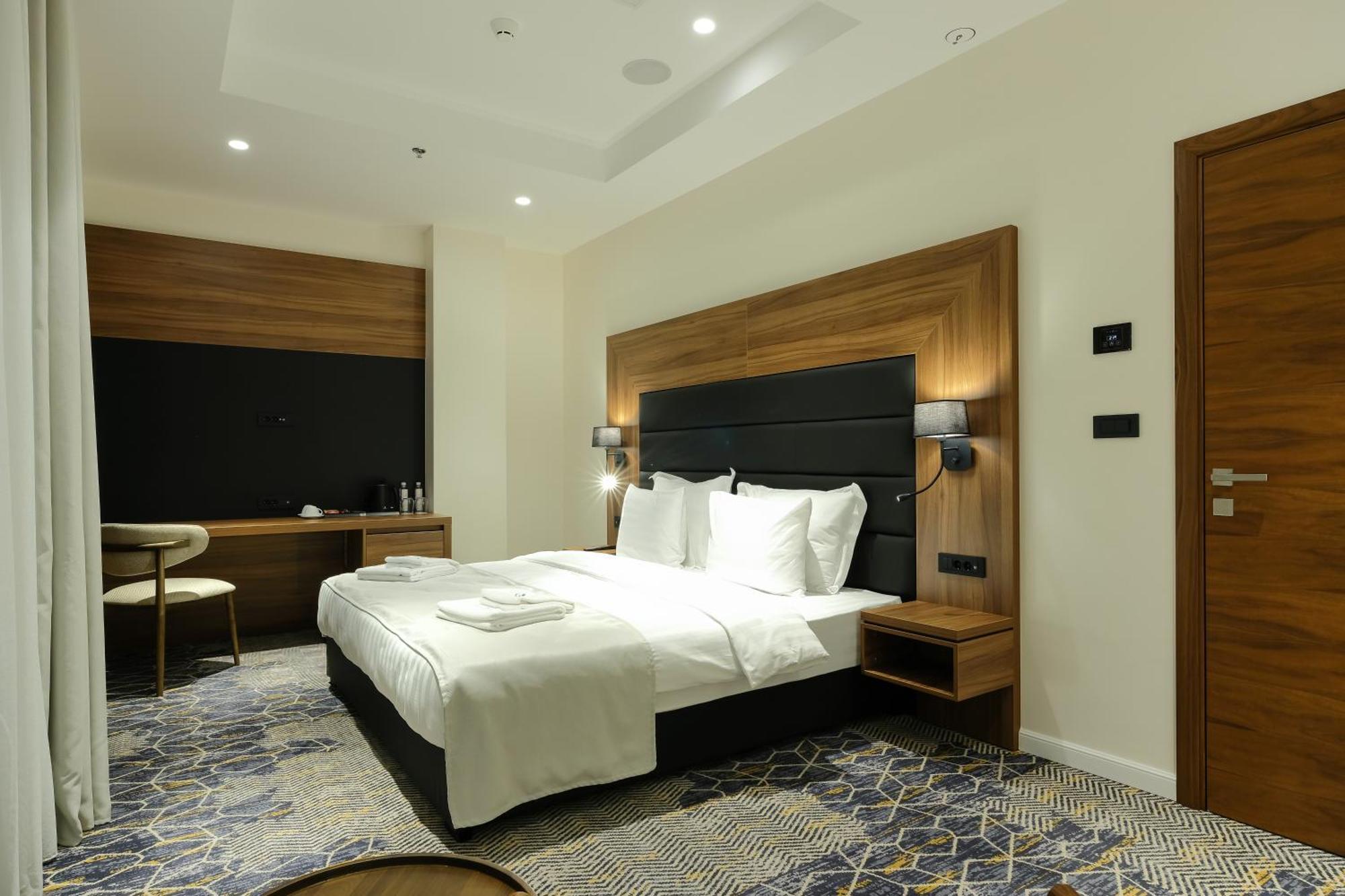 Hotel Vema Visoko Ngoại thất bức ảnh