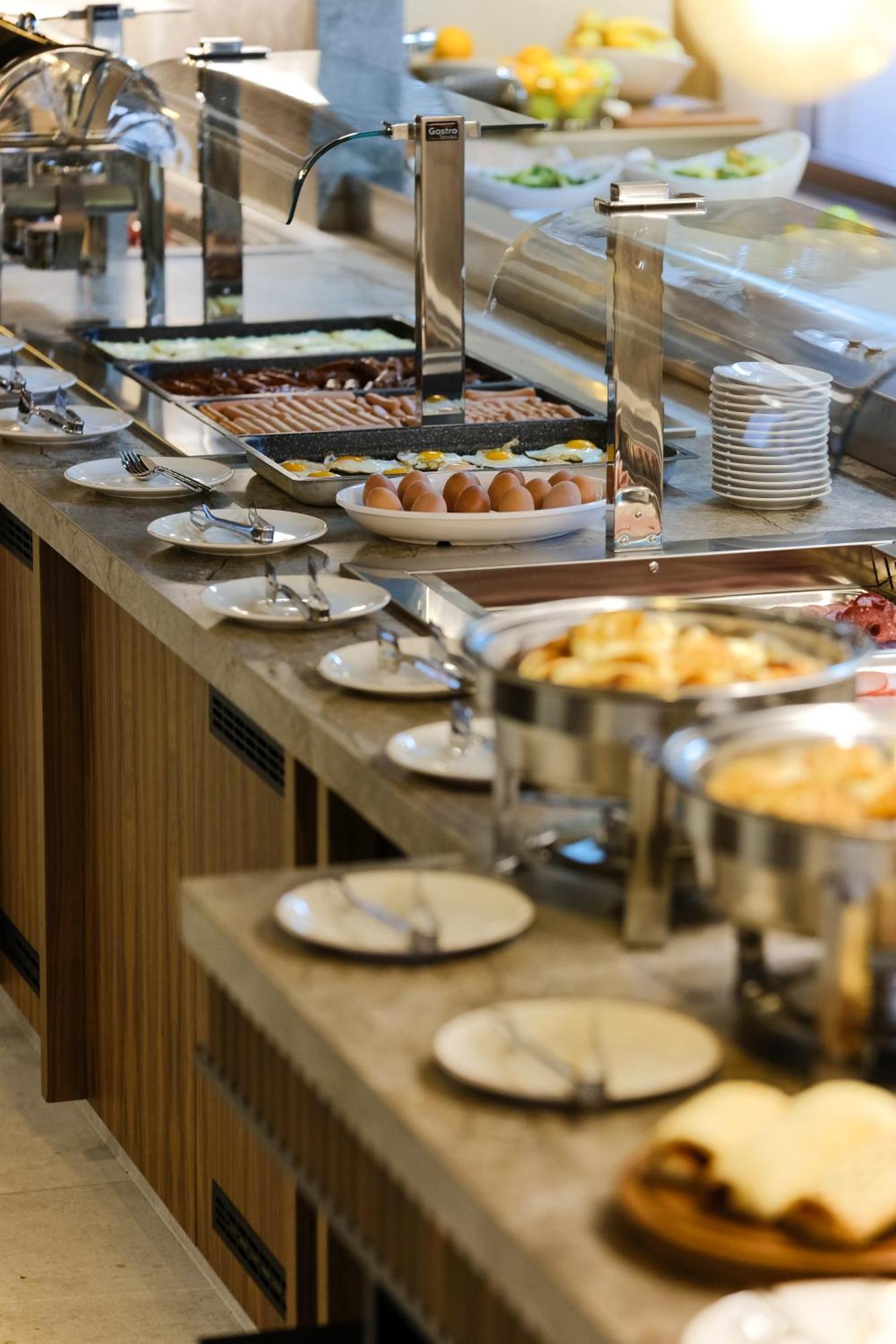 Hotel Vema Visoko Ngoại thất bức ảnh